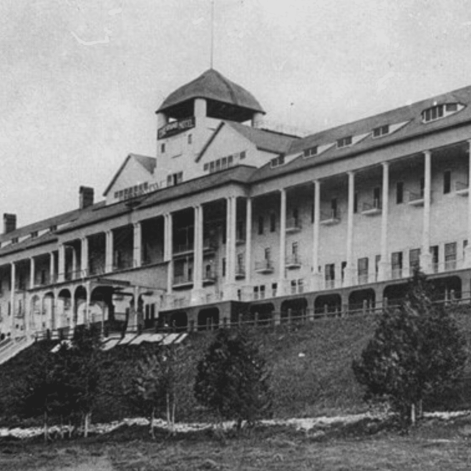 HauntedHotelsImage