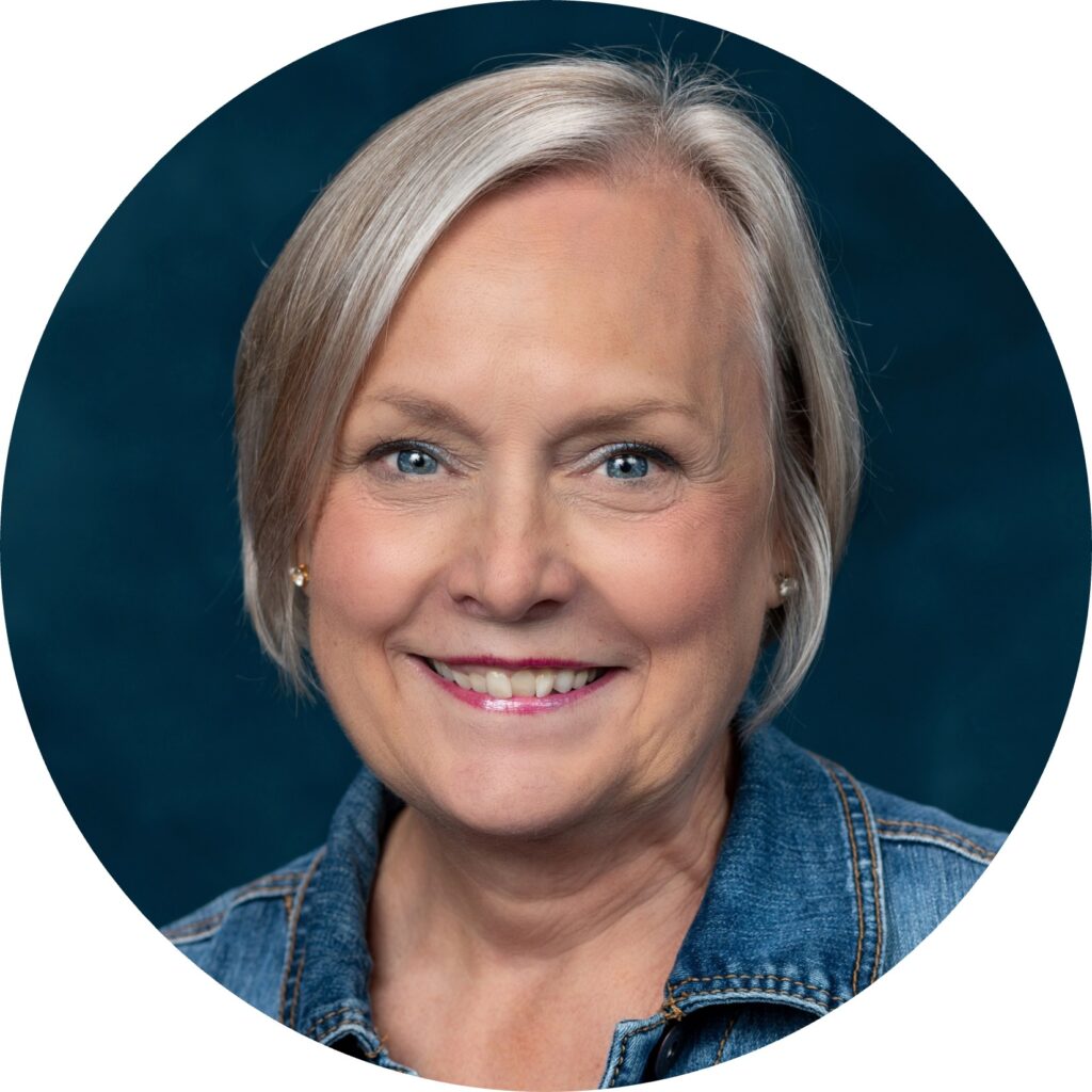 Headshot of Donna Collins