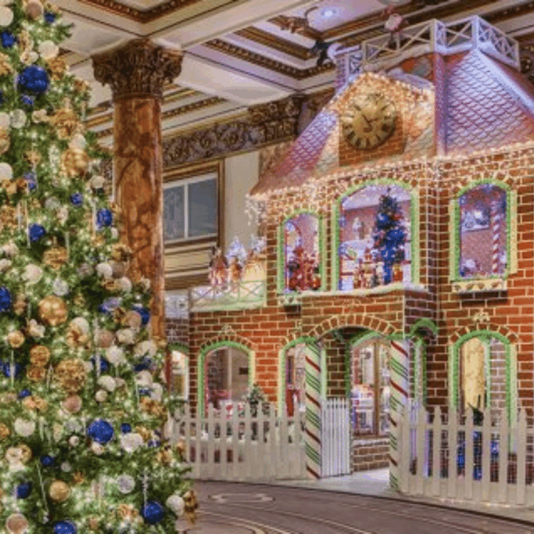 Holly Jolly Hotels: The Best Hotel Holiday Decorations Around the World