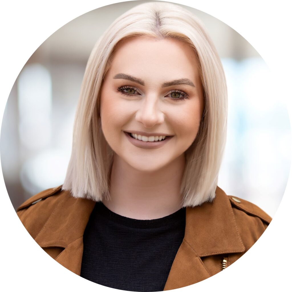 Headshot of Amy Beaton