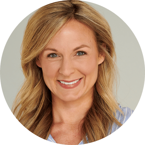 Julie Eplett Headshot