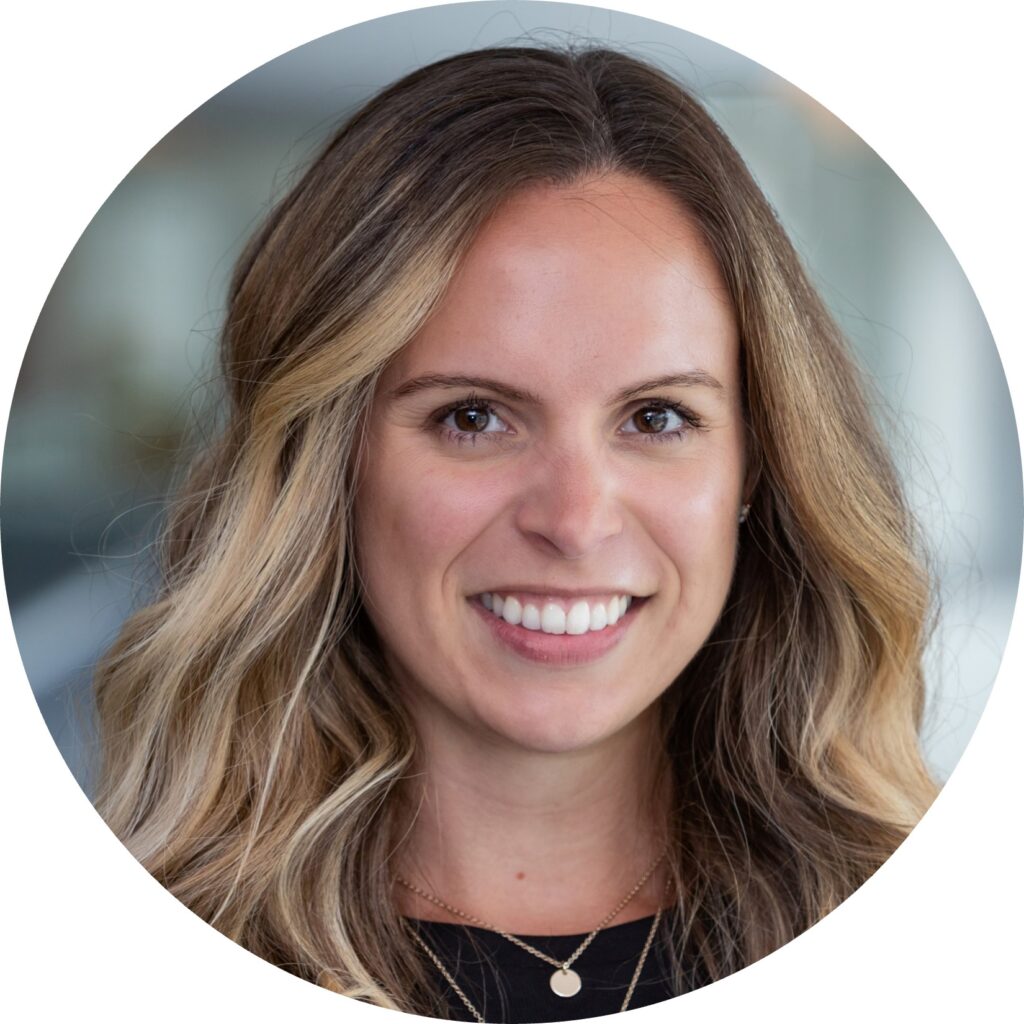 Headshot of Laura Rog
