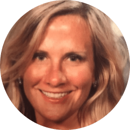 Headshot of Kristi Stephan
